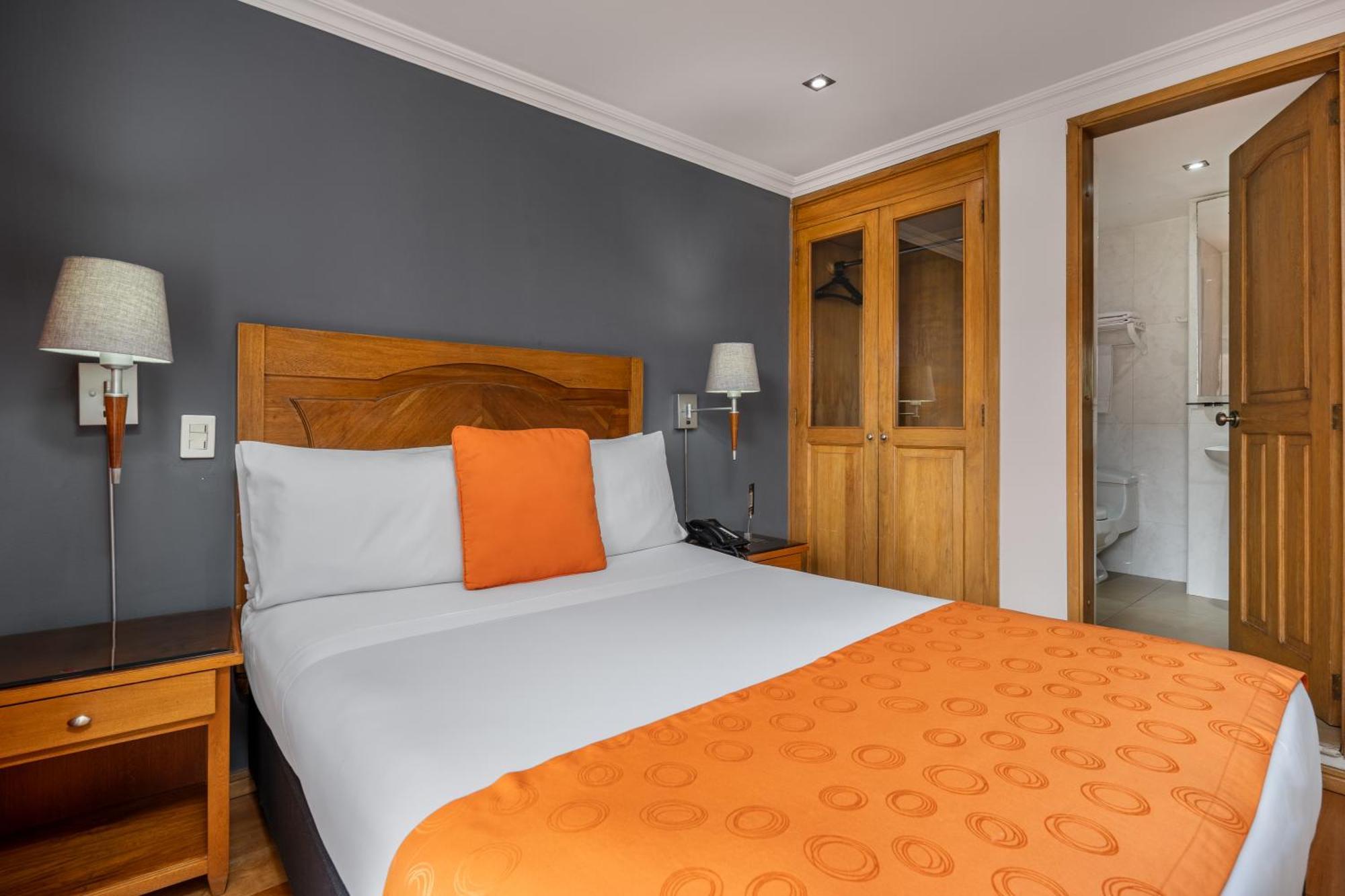 Hotel Egina Bogota Buitenkant foto