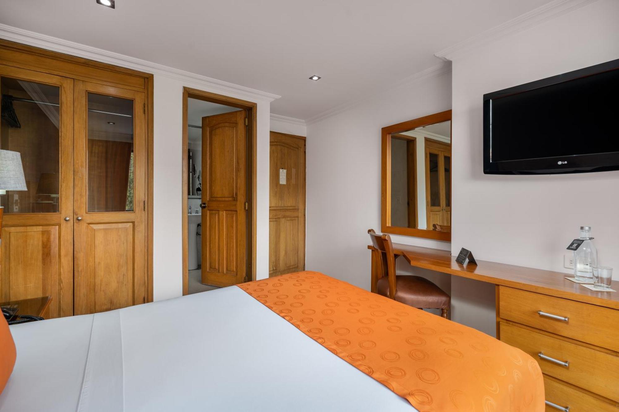 Hotel Egina Bogota Buitenkant foto