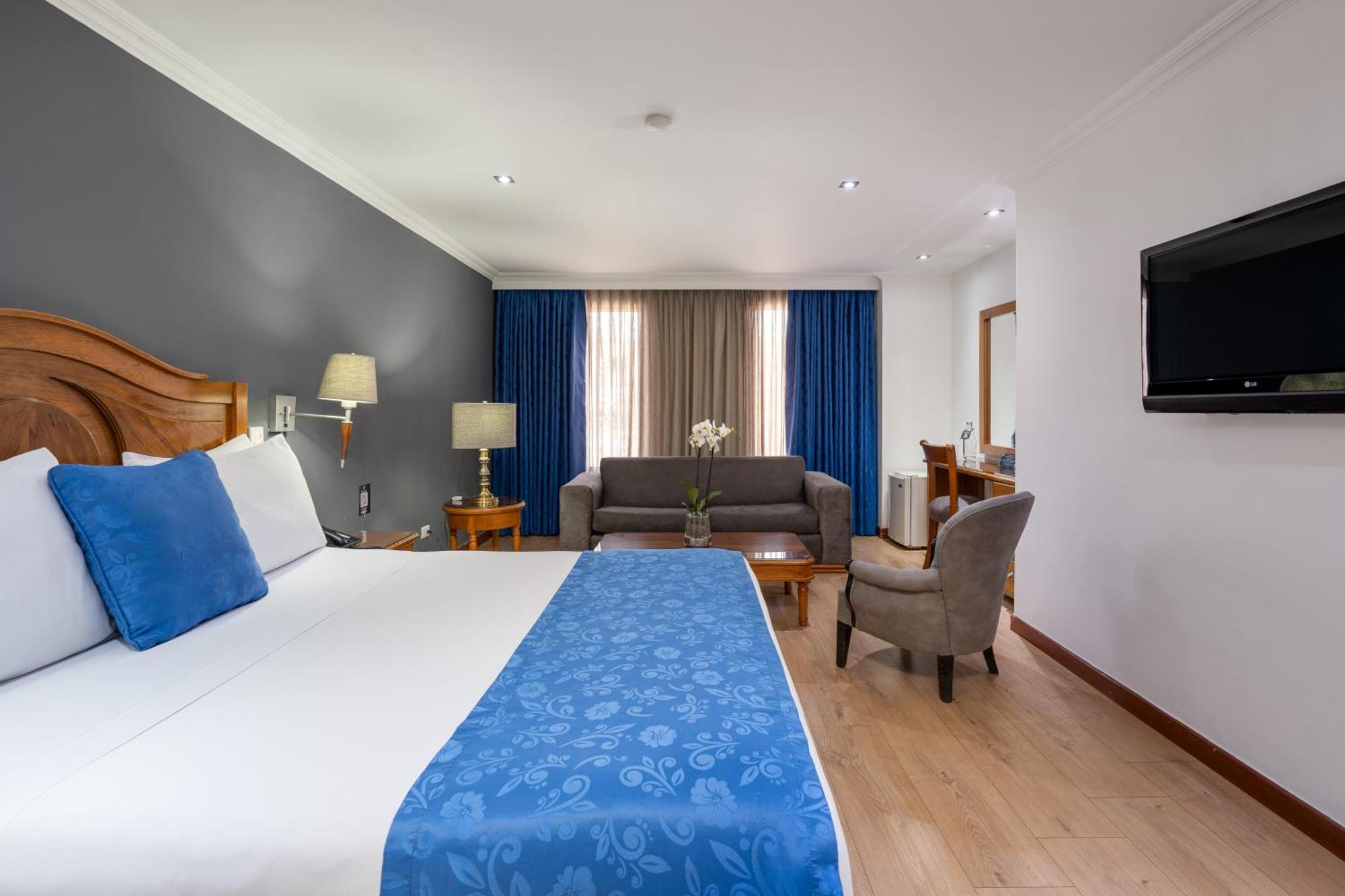 Hotel Egina Bogota Buitenkant foto